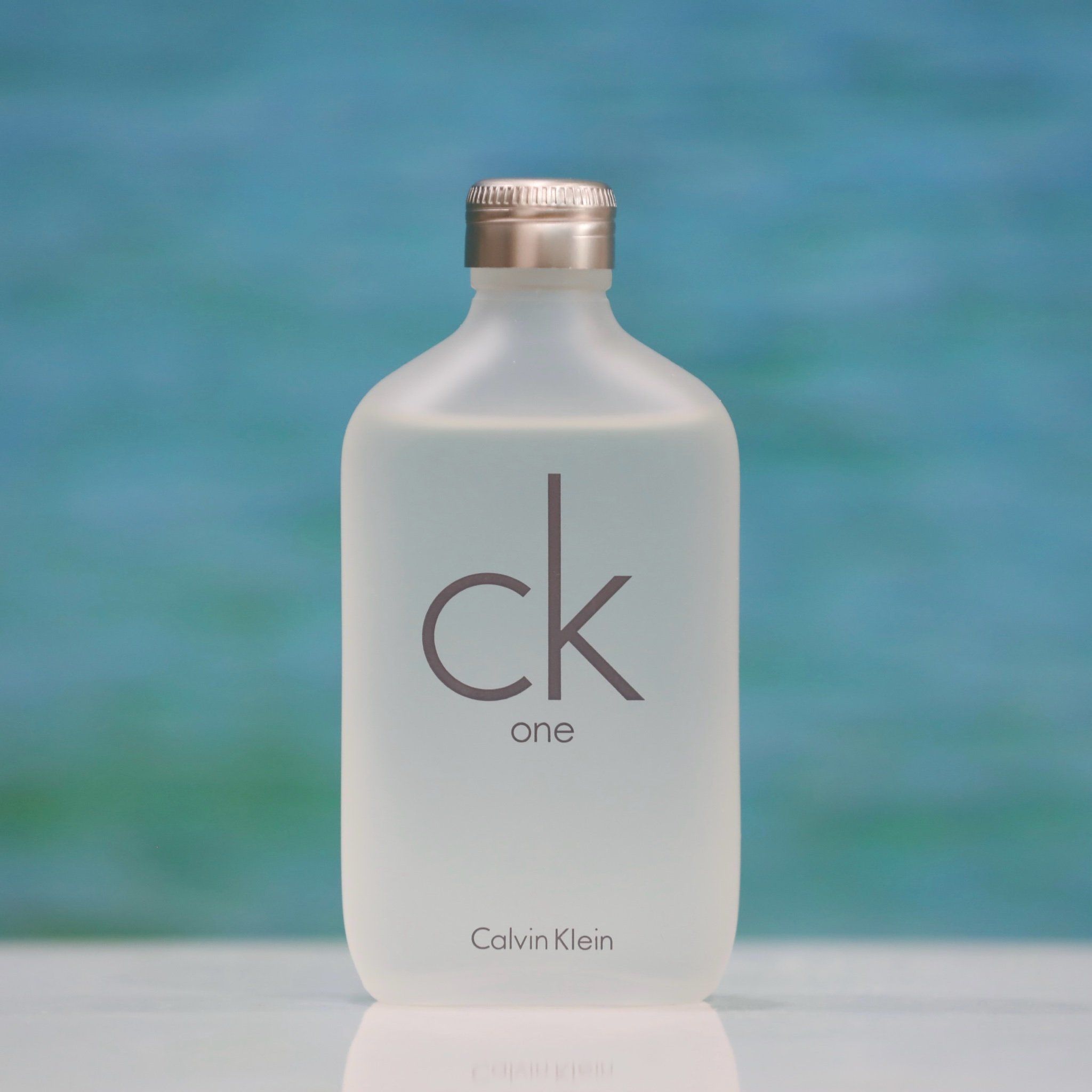 Nước hoa CK One màu trắng, chai 100ml