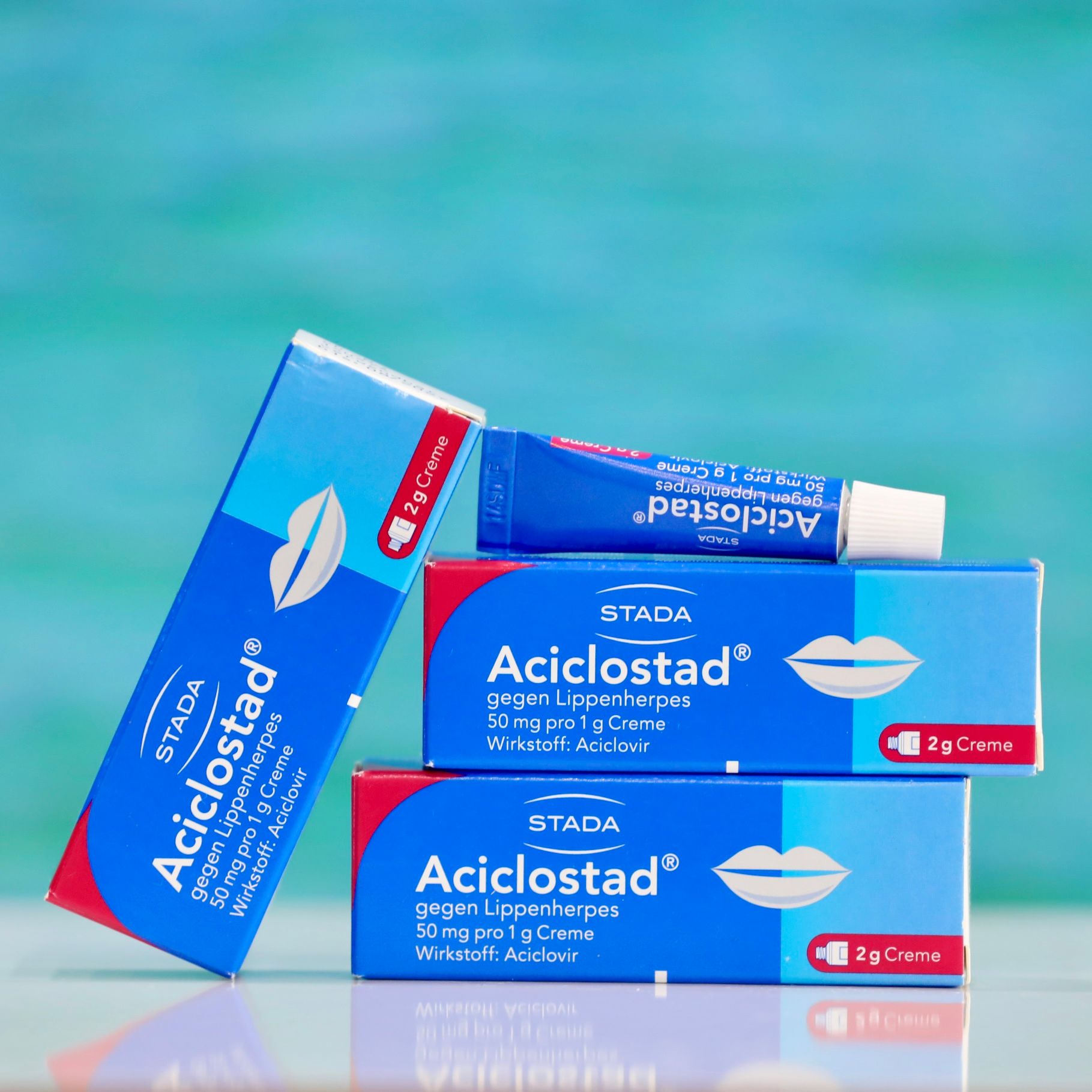 Kem Dưỡng Môi Aciclostad - Giải Pháp Cho Đôi Môi Mềm Mịn