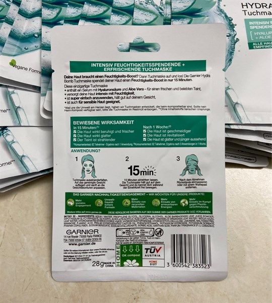 Mặt nạ giấy Garnier SkinActive Hydra Bomb chiết xuất lô hội - Dưỡng ẩm sâu cho da