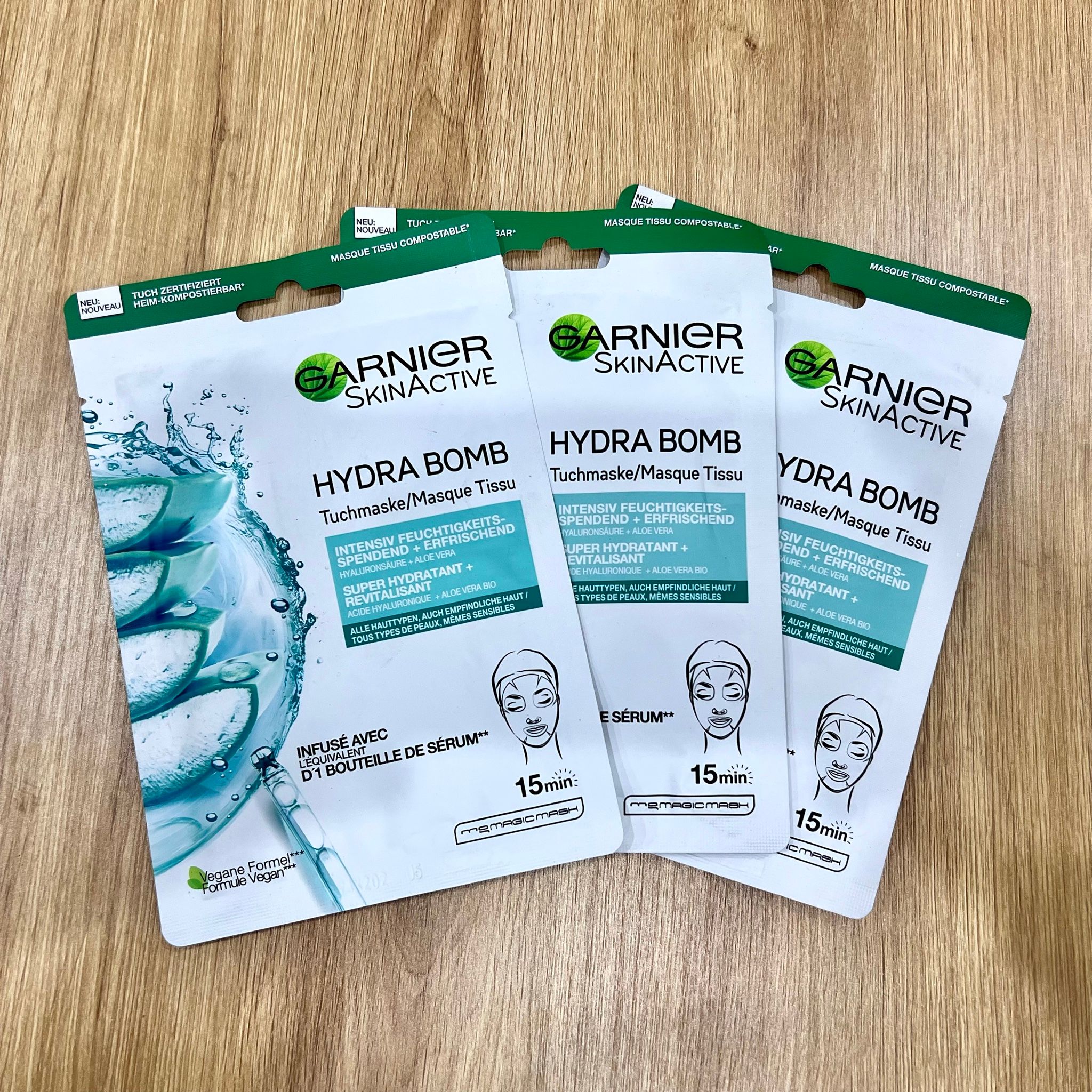 Mặt nạ giấy Garnier SkinActive Hydra Bomb chiết xuất lô hội - Dưỡng ẩm sâu cho da