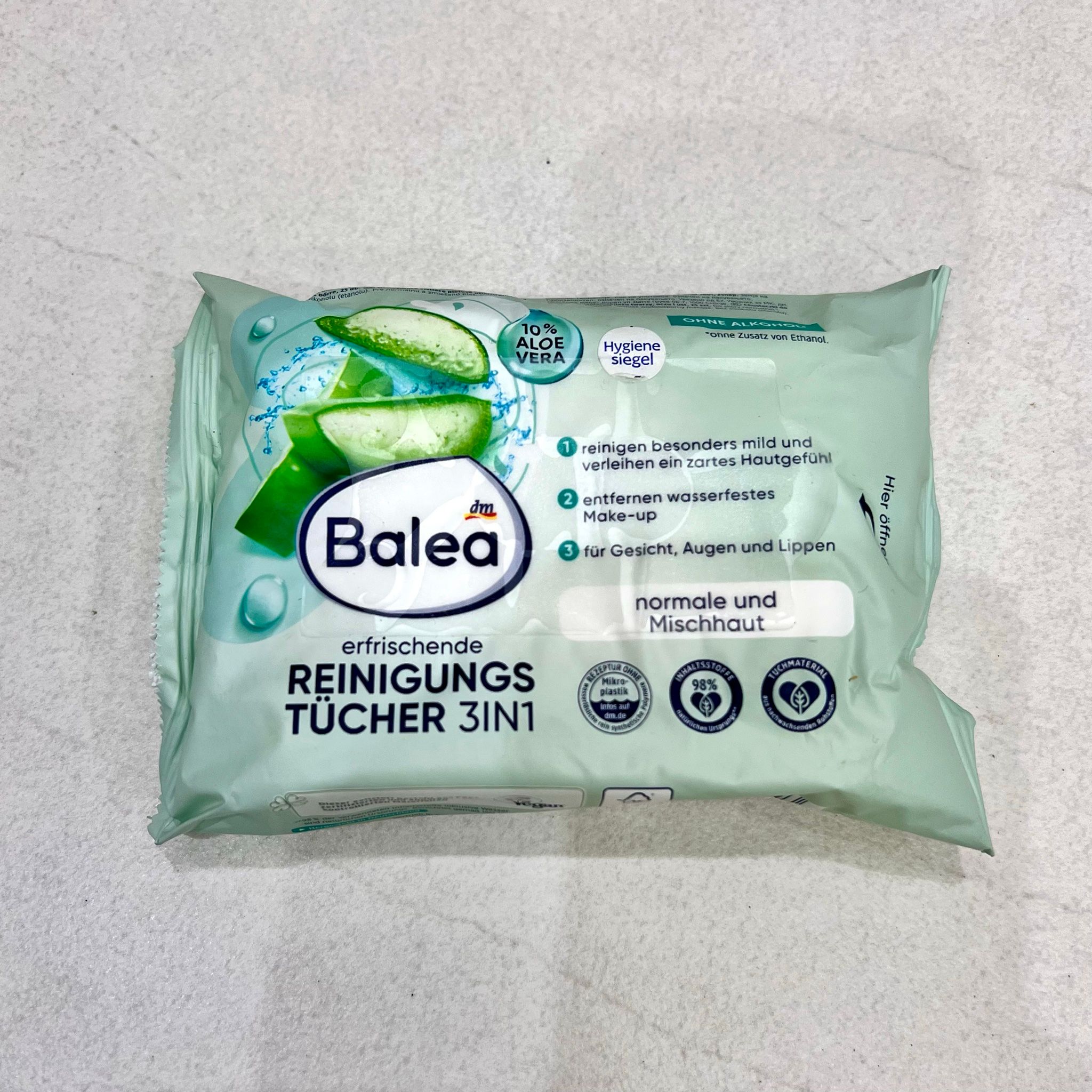 Khăn tẩy trang Balea lô hội 3in1 gói 25 chiếc