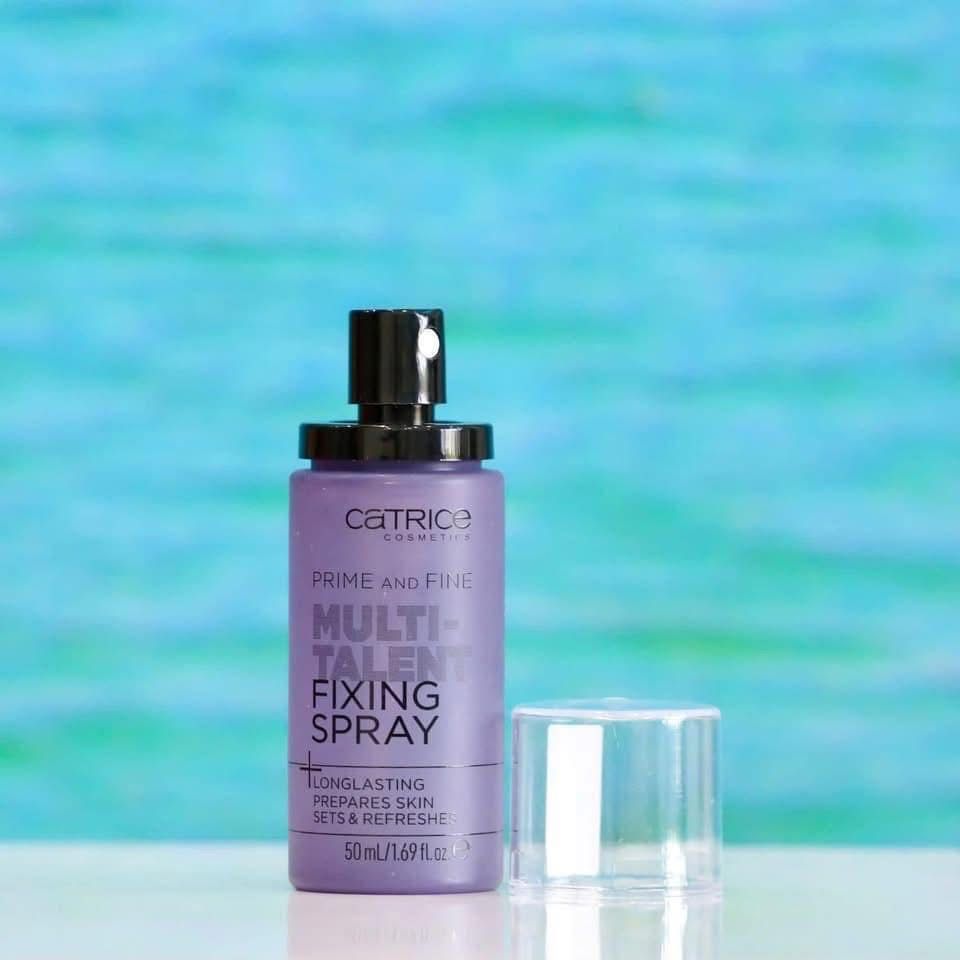 Xịt khoáng trang điểm Catrice đa năng Prime and Fine Multitalent Fixing Spray 50ml – Dưỡng ẩm, khóa nền, làm mát da