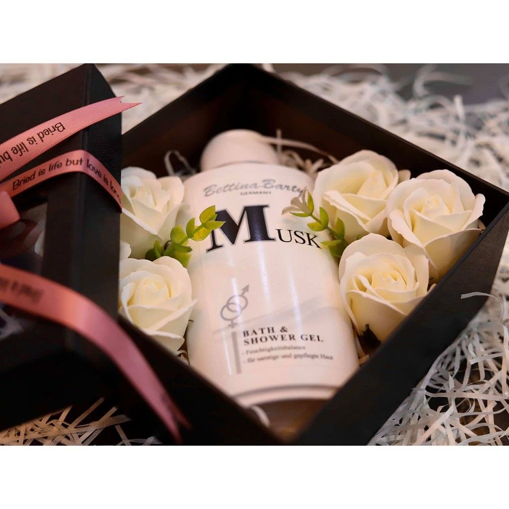 Sữa Tắm Musk Đen Hương Thơm Nước Hoa chai 500ml