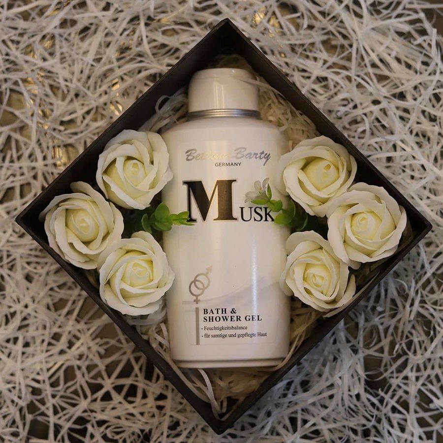 Sữa Tắm Musk Đen Hương Thơm Nước Hoa chai 500ml