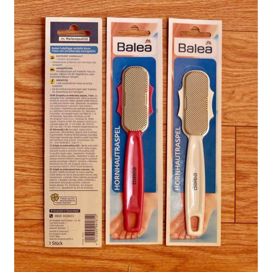 Dụng cụ cạo và làm sạch gót chân Balea