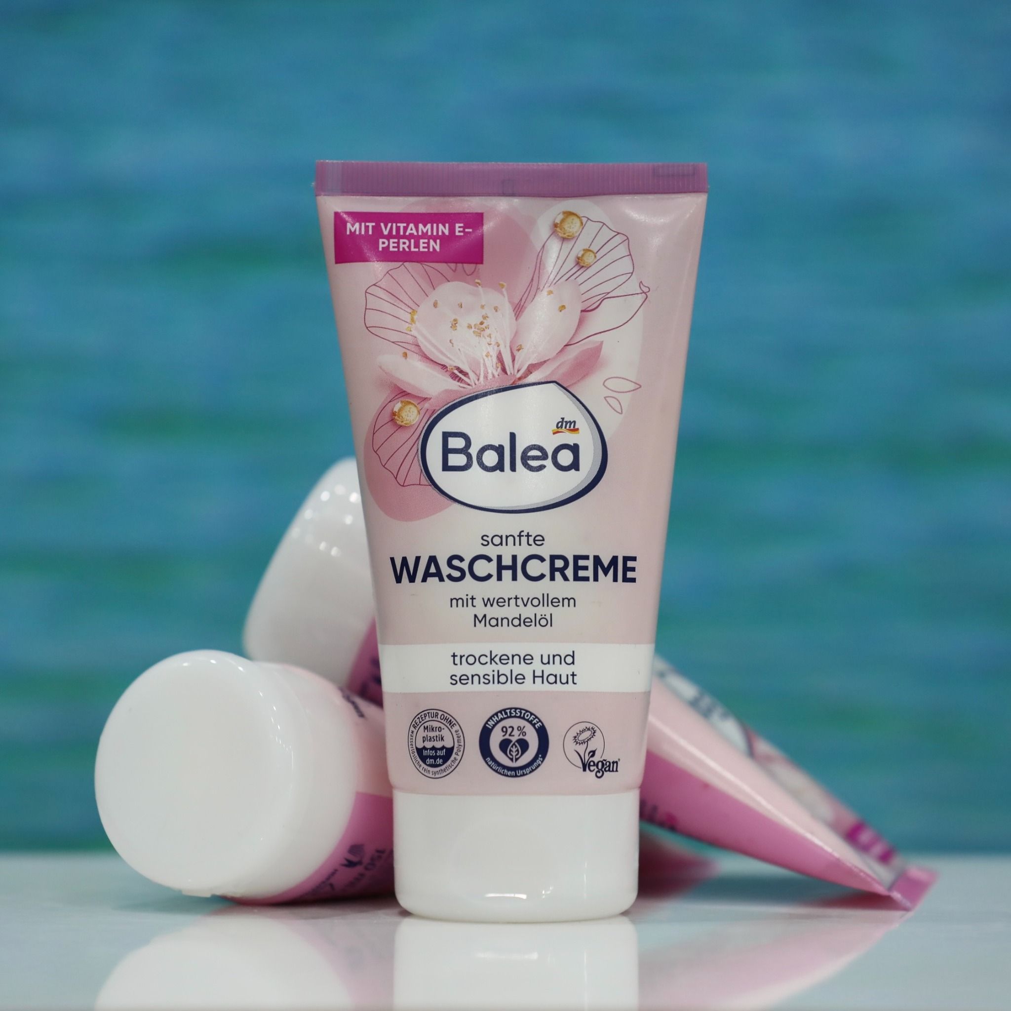 Sữa rửa mặt Balea cho da khô và da nhạy cảm, tuýp 150ml