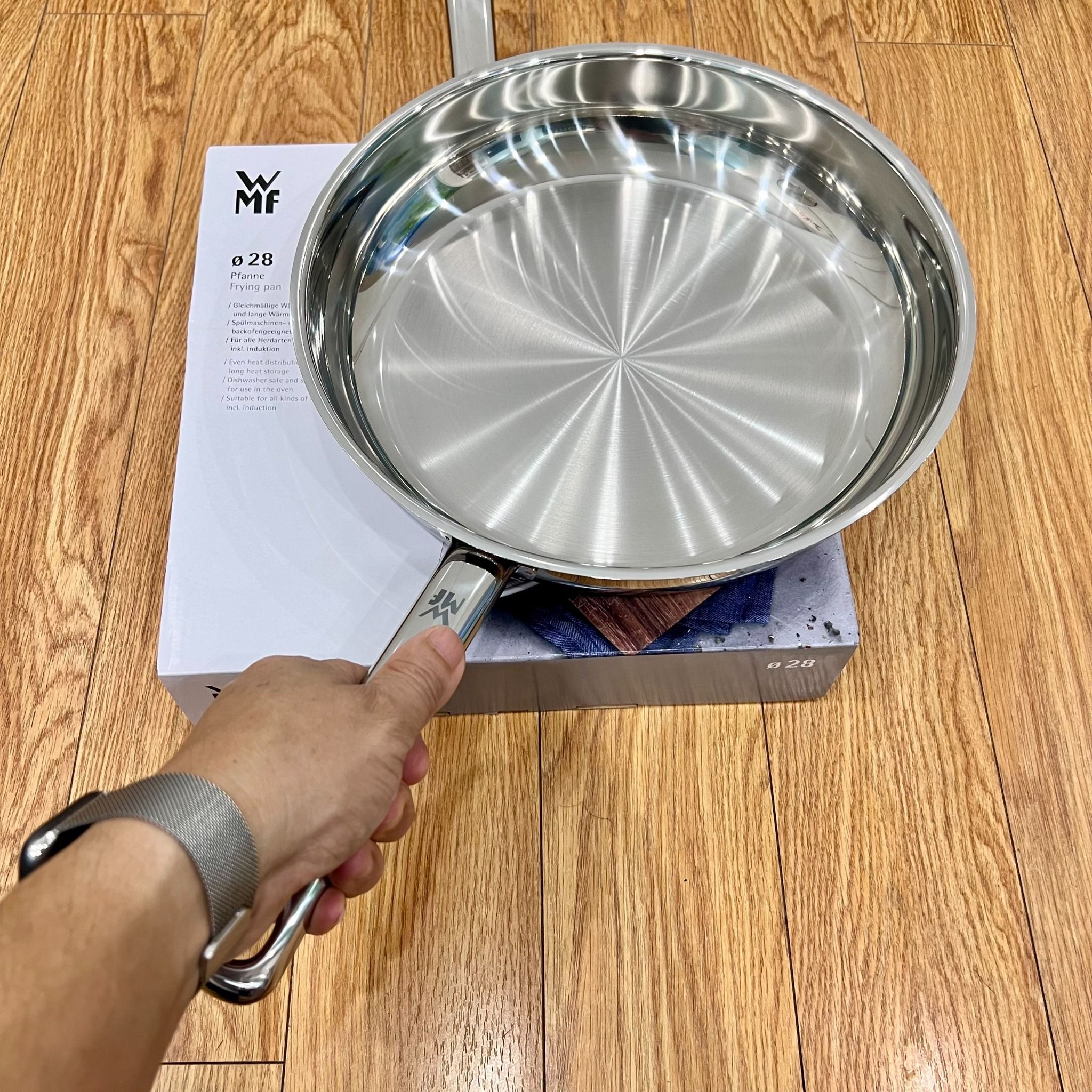 Chảo WMF phi 28 cm