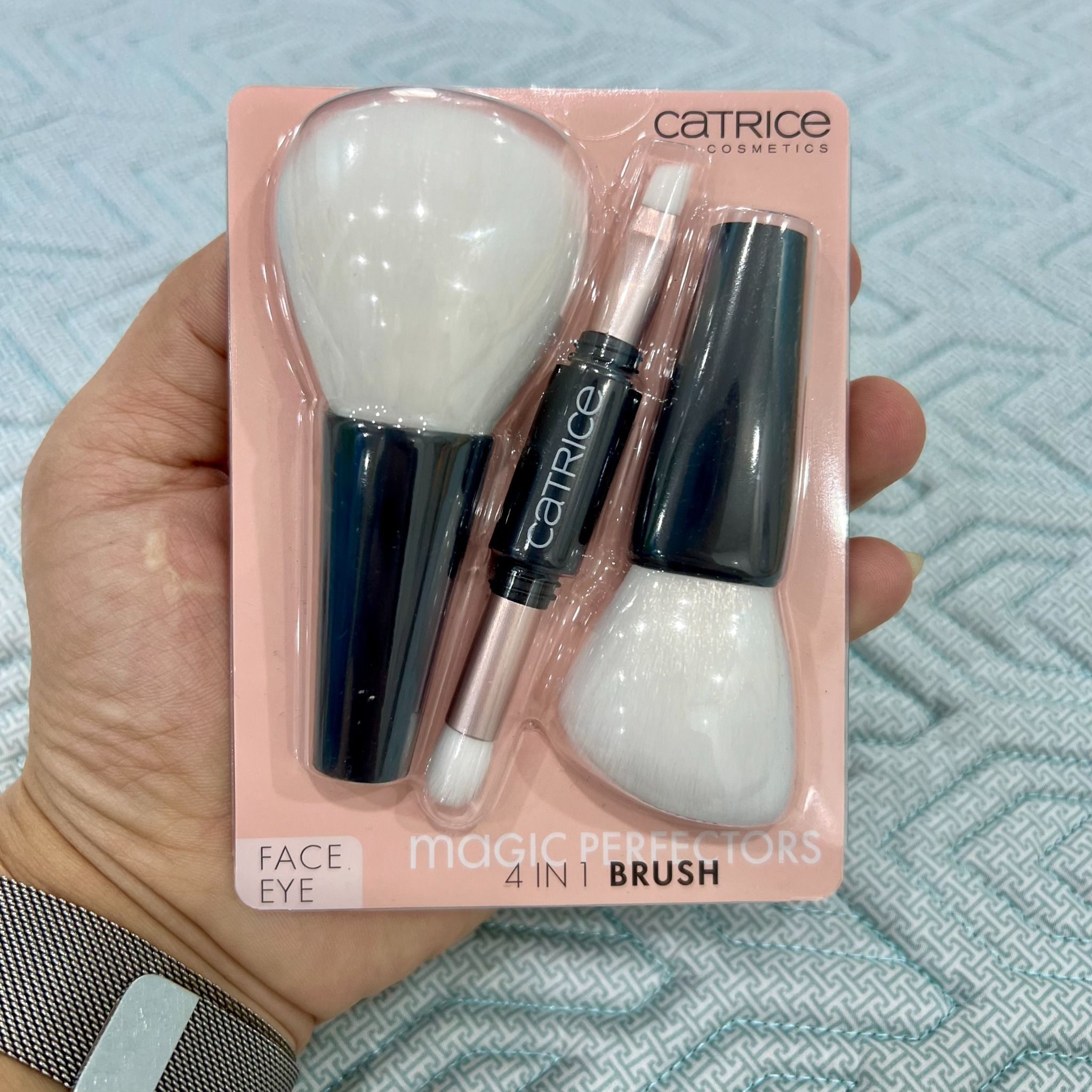 Set trang điểm Catrice 4in1