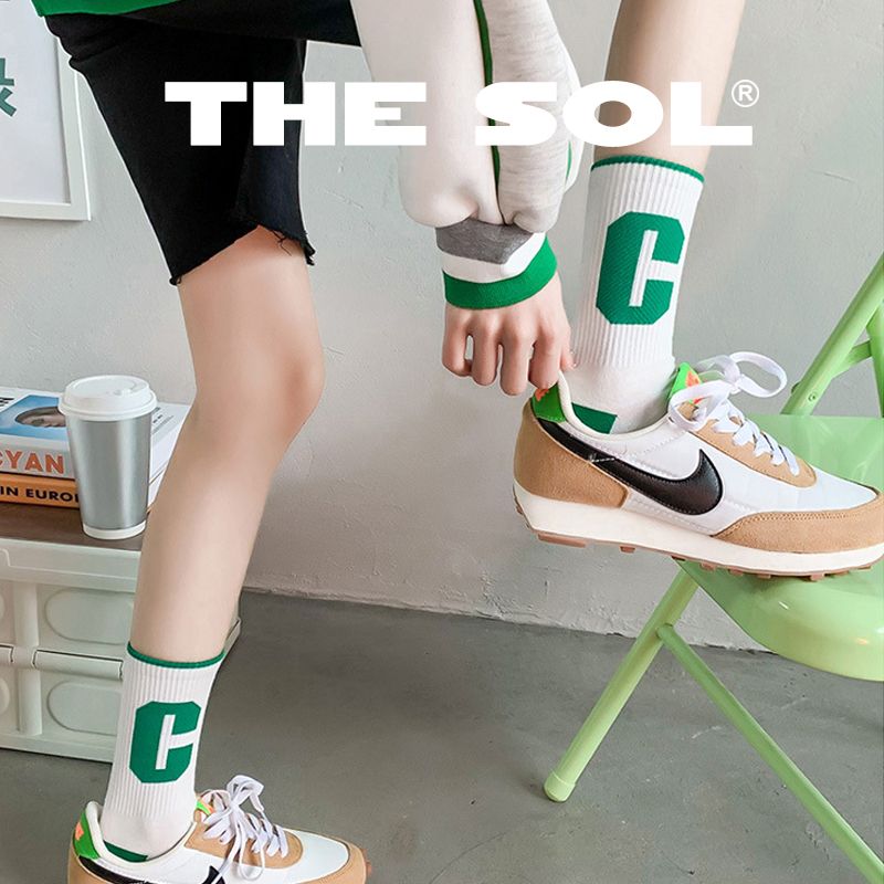 Tất Unisex Cổ Cao Big C Viền Màu