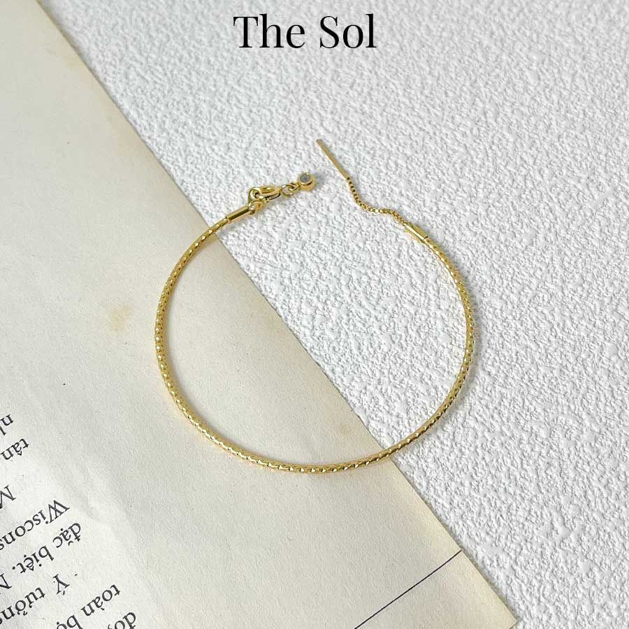 Lắc Tay Titan Golden Simple Cuff