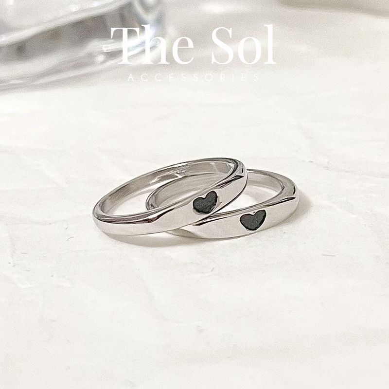 Nhẫn Titan Black Mini Heart