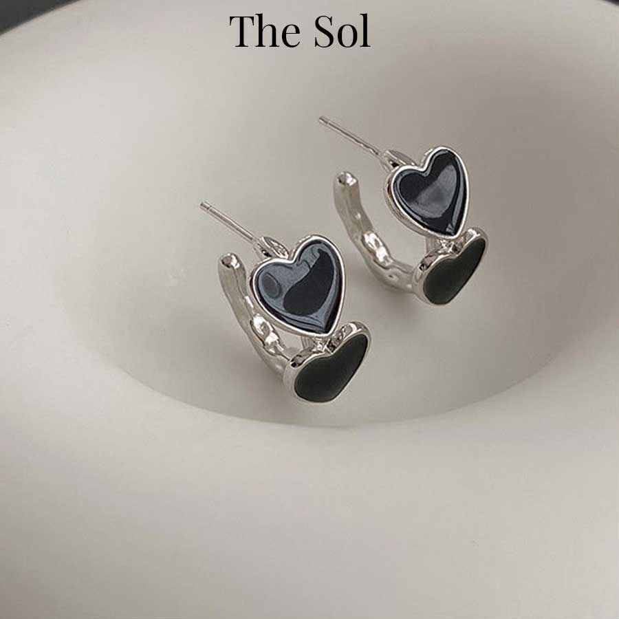 Bông Tai Hàn Quốc Double Black Hearts