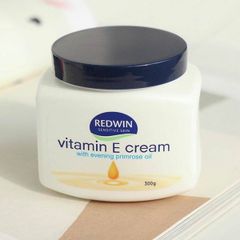 Kem dưỡng ẩm Redwin Vitamin E cream Úc