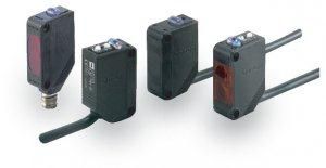 Cảm Biến Quang E3Z-B82 OMRON
