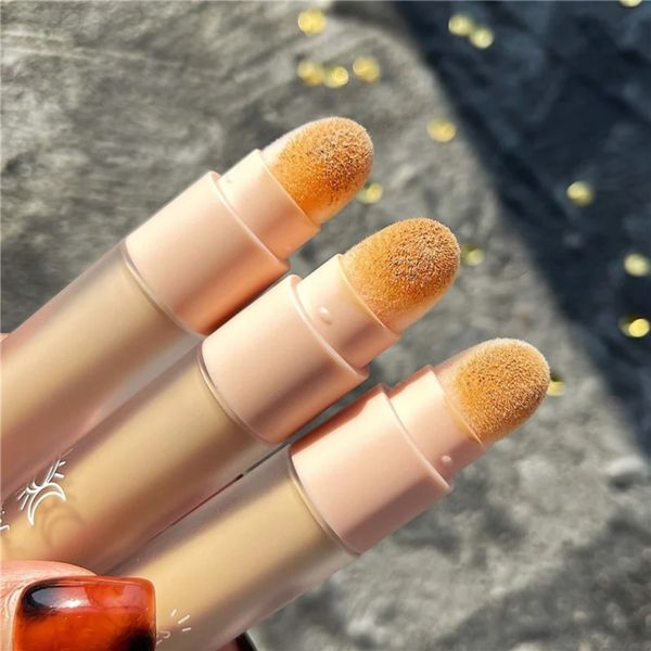 CHE KHUYẾT ĐIỂM 2 ĐẦU GOGO TALES MOISTURIZING TRACELESS CONCEALER SPECIAL FISH NDT