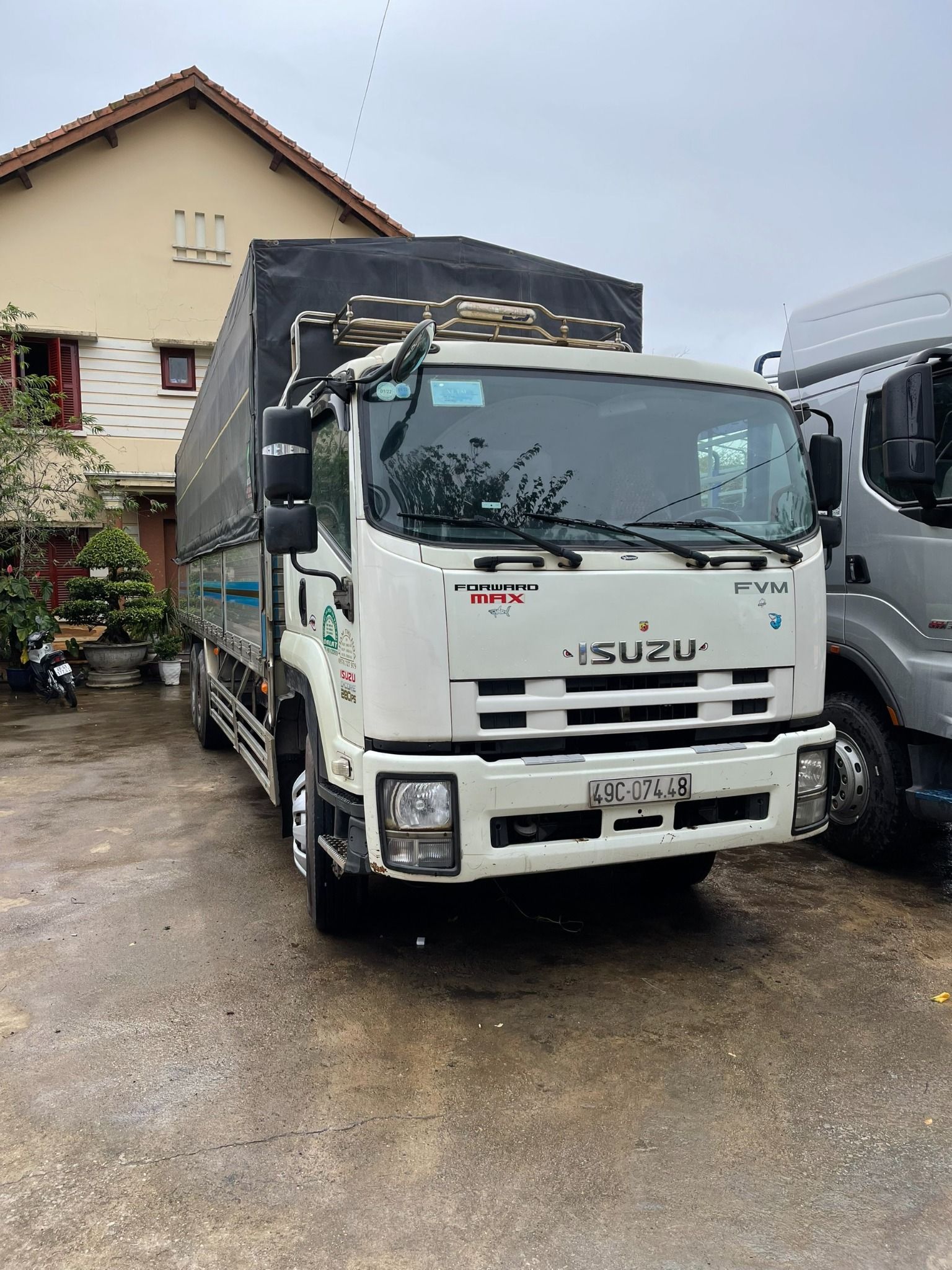 <b>(ĐÃ BÁN)<b> Xe tải ISUZU 15 tấn , 3 chân, thùng 9m5 đời 2014 (Ô tô đã qua sử dụng)</b></b>