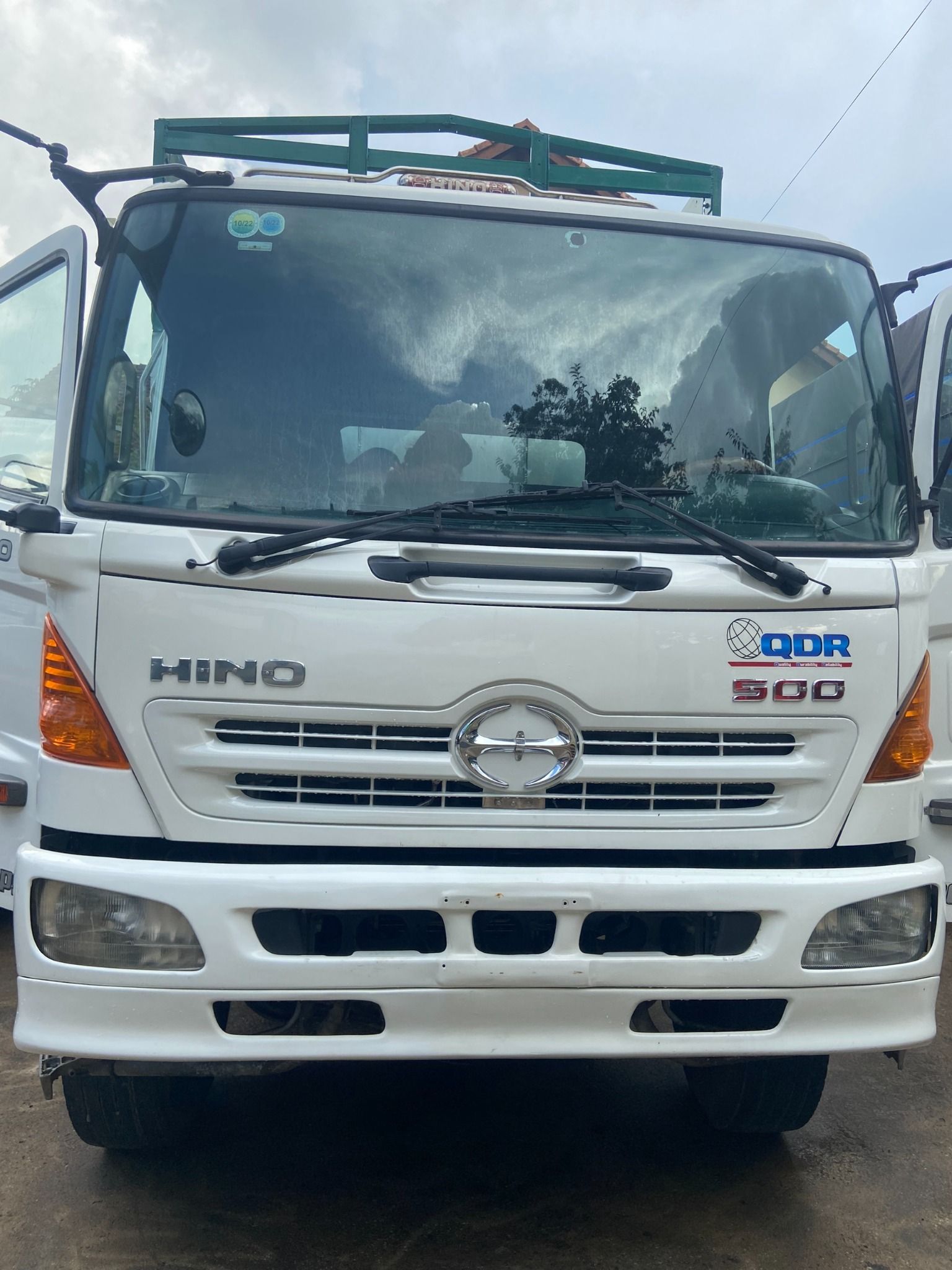 <b>(ĐÃ BÁN)<b> Xe Tải HINO FL 3 Chân 15 Tấn 2015 thùng 9m2 (Ô tô đã qua sử dụng)</b></b>