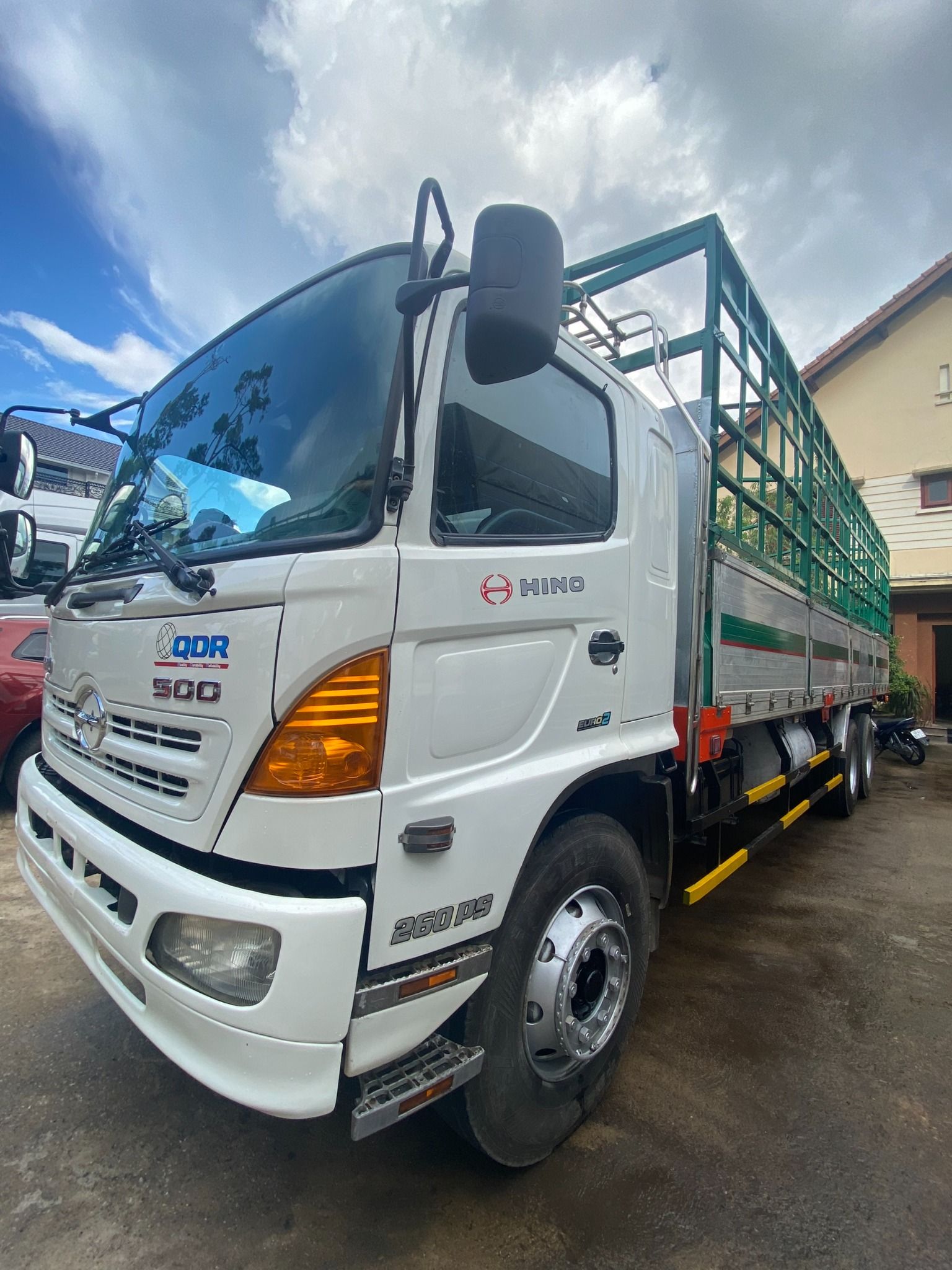 <b>(ĐÃ BÁN)<b> Xe Tải HINO FL 3 Chân 15 Tấn 2015 thùng 9m2 (Ô tô đã qua sử dụng)</b></b>