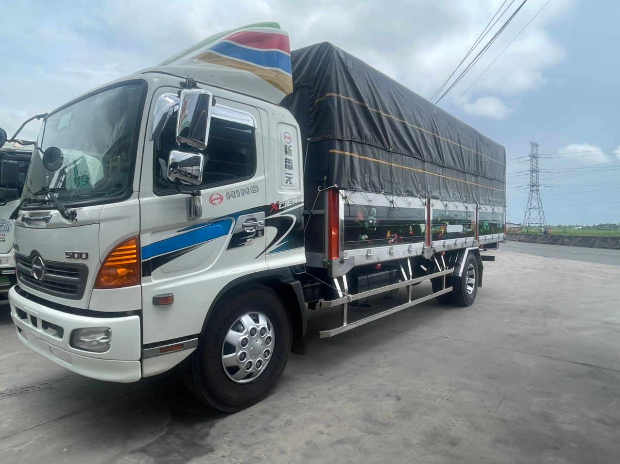 Xe tải Hino FG 8t4 thùng 7m1 2016 (Ô tô đã qua sử dụng)