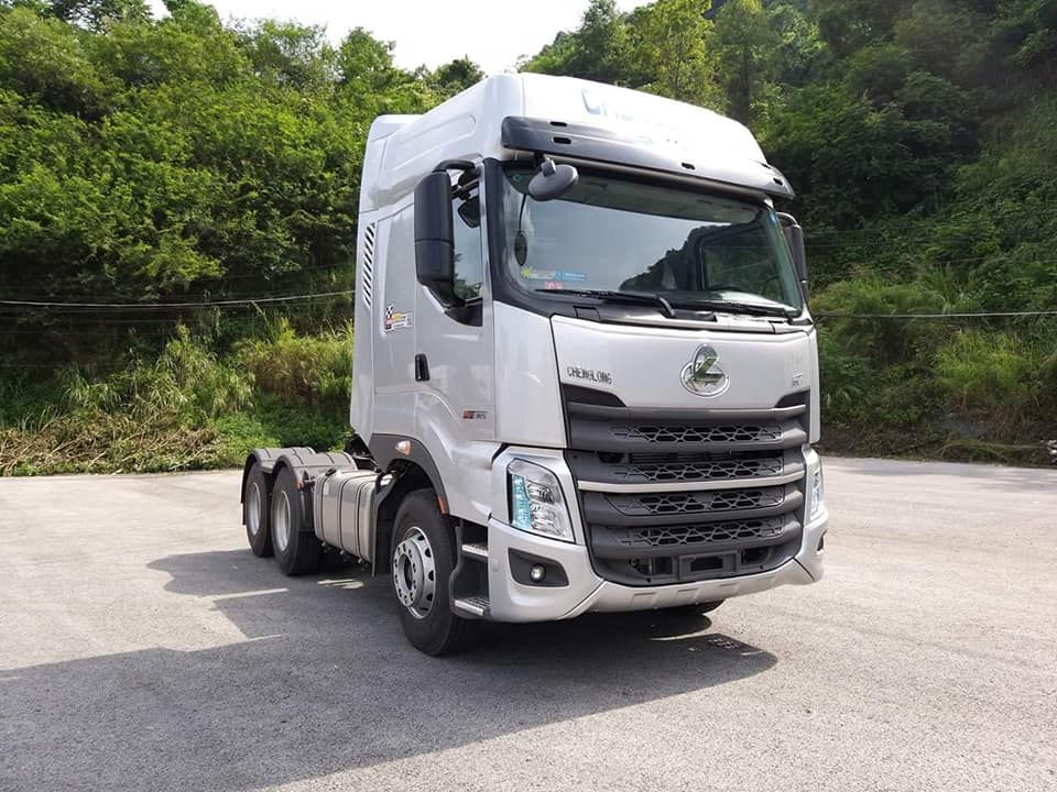 XE ĐẦU KÉO CHENGLONG H7 420HP (CẦU LÁP)
