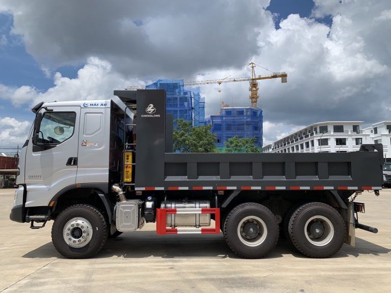 Xe Tải Ben 3 chân CHENGLONG H5 6×4 385HP