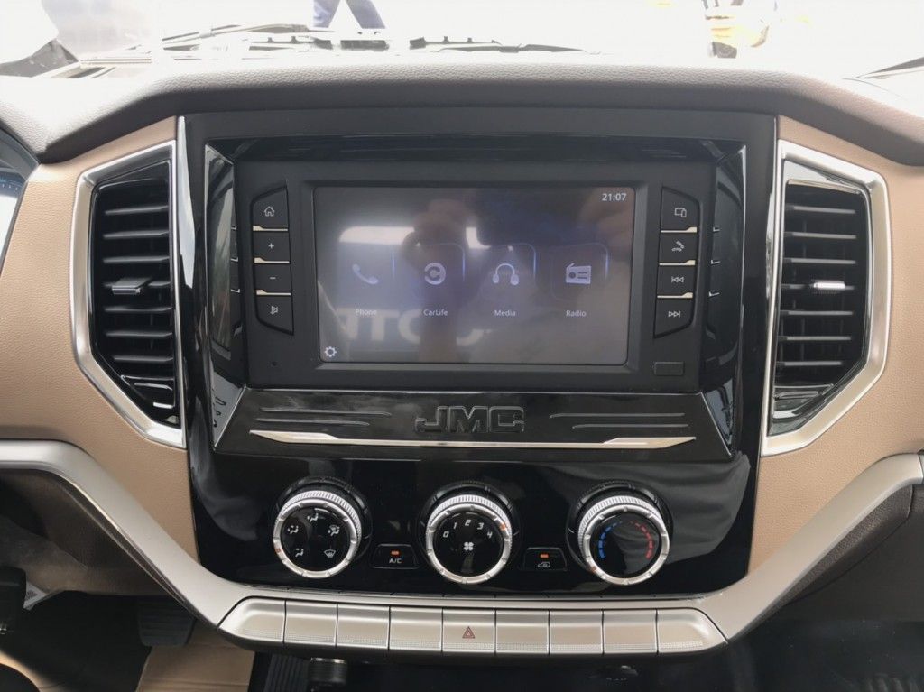 Xe Tải Đô Thành IZ650 SE 6.5 Tấn