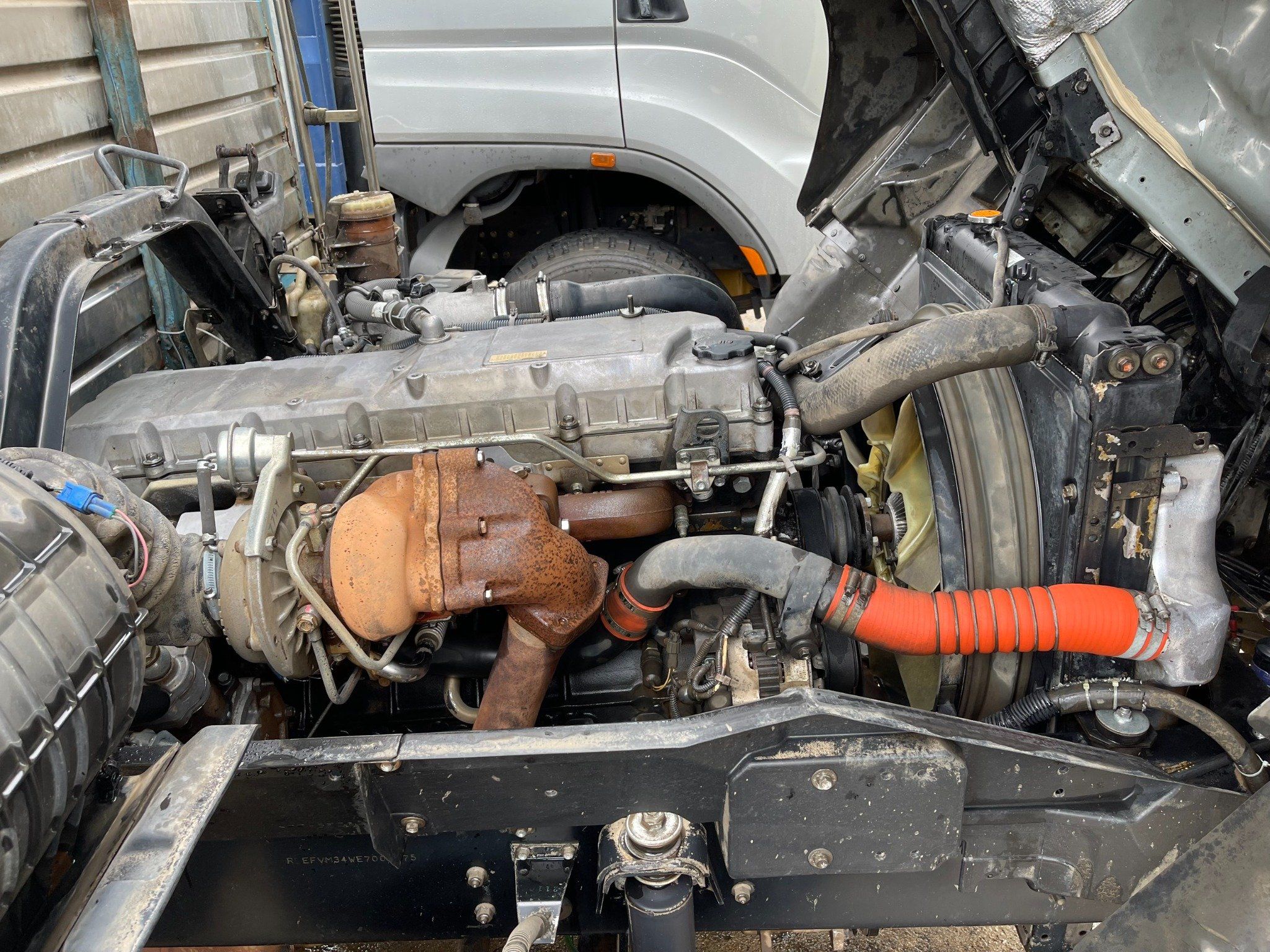 <b>(ĐÃ BÁN)<b> Xe tải ISUZU 15 tấn , 3 chân, thùng 9m5 đời 2014 (Ô tô đã qua sử dụng)</b></b>
