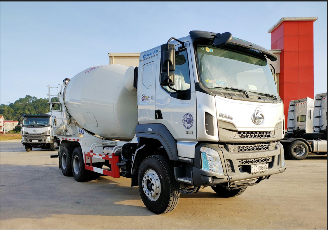 Xe Trộn Bê Tông CHENGLONG 350HP 12M3