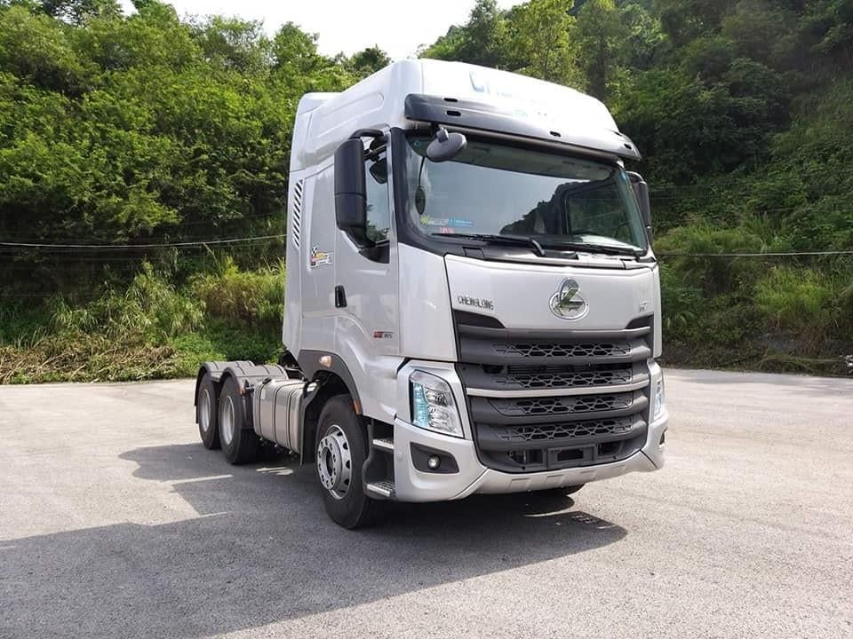 Xe Đầu Kéo CHENGLONG H7 420HP (CẦU DẦU)