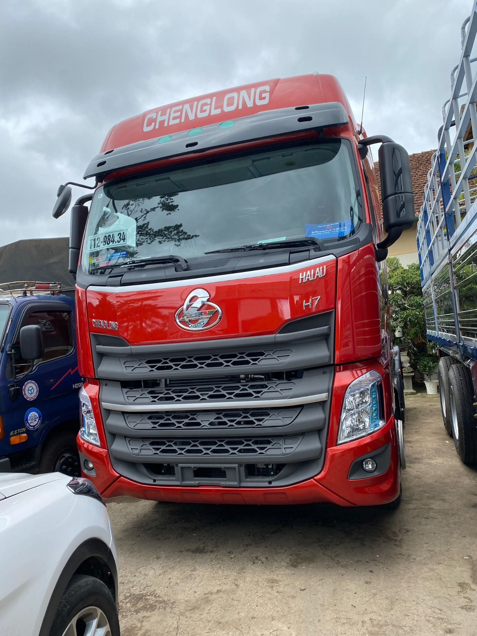 XE ĐẦU KÉO CHENGLONG H7 420HP (CẦU LÁP)