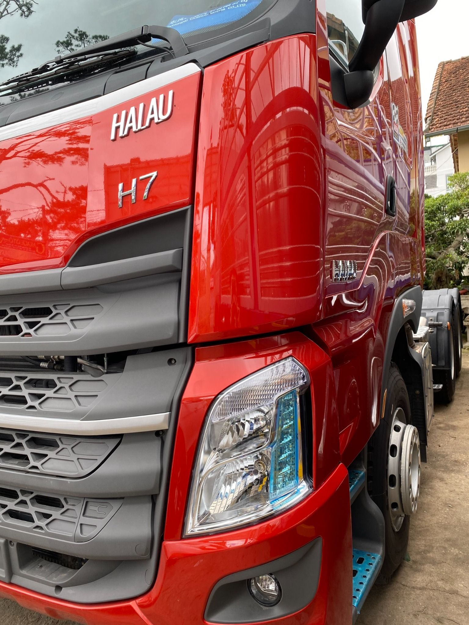 XE ĐẦU KÉO CHENGLONG H7 420HP (CẦU LÁP)