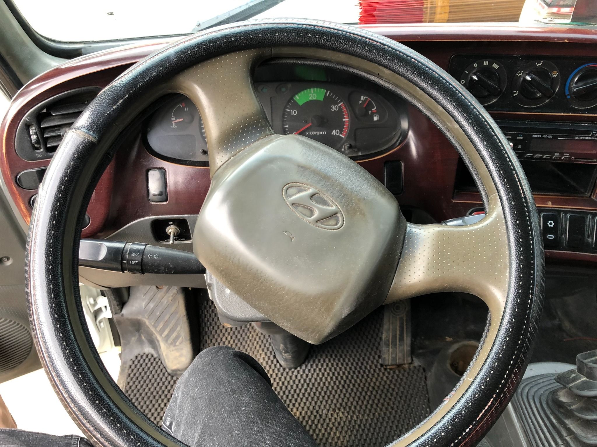 <b>(ĐÃ BÁN)<b> Xe tải Hyundai HD72 3T5 2011 (Ô tô đã qua sử dụng)</b></b>