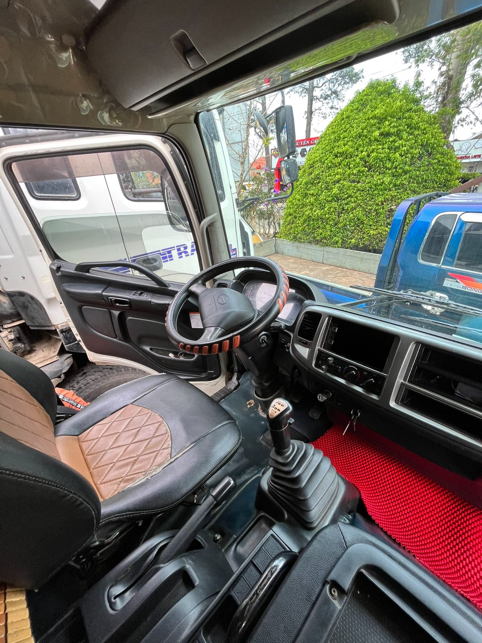 <b>(ĐÃ BÁN)<b> Xe Tải HINO FL 3 Chân 15 Tấn 2015 thùng 9m2 (Ô tô đã qua sử dụng)</b></b>