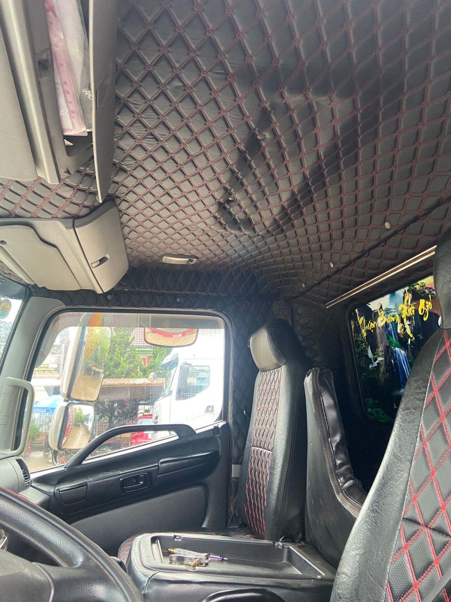 <b>(ĐÃ BÁN)<b>Xe Tải HINO FC 2 Chân 6,5 Tấn 2019 thùng 6m7 (Ô tô đã qua sử dụng)</b></b>