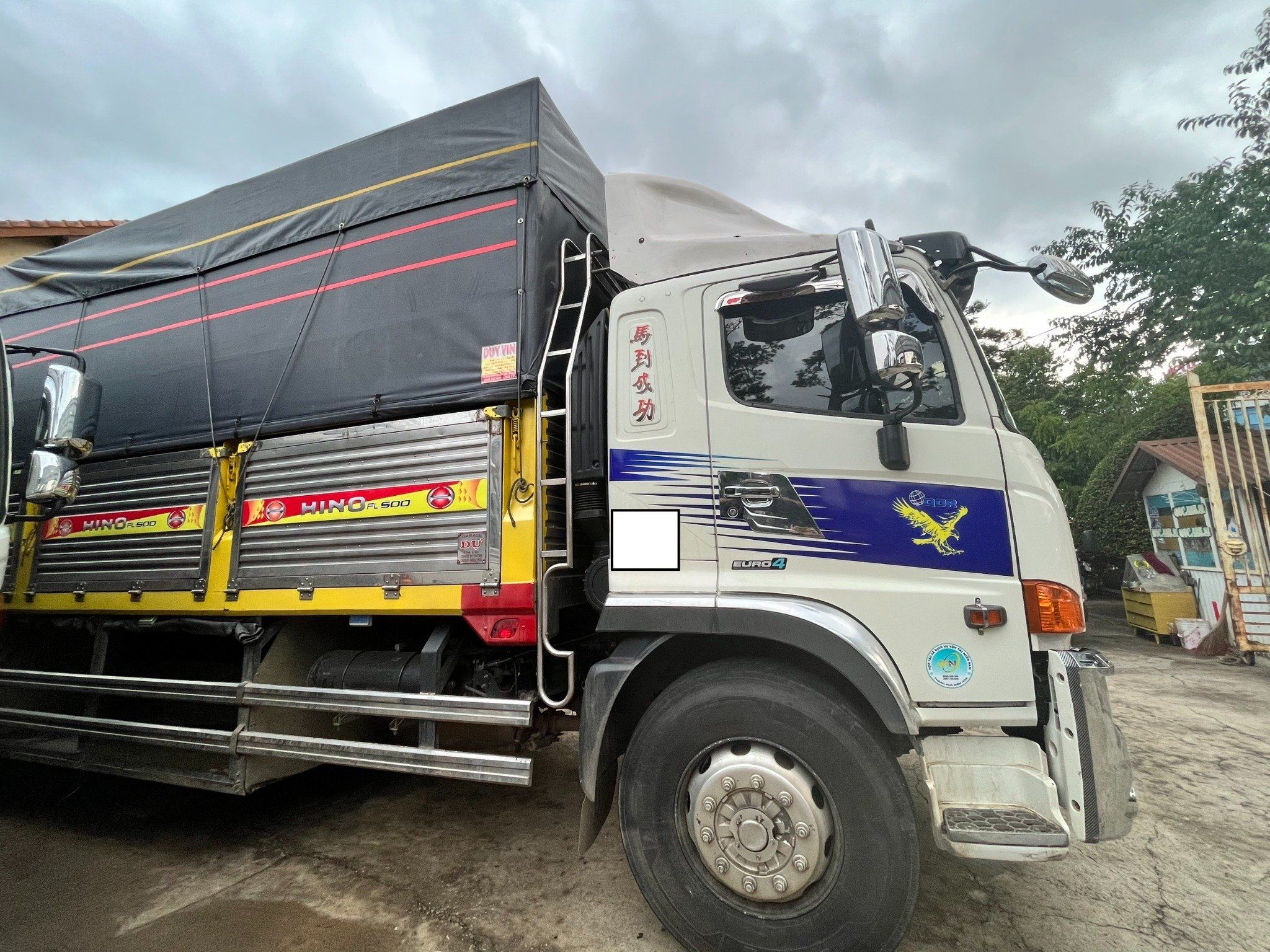 Xe Tải HINO FM 3 Chân 2018 cầu thật thùng 9m6 (Ô tô đã qua sử dụng)