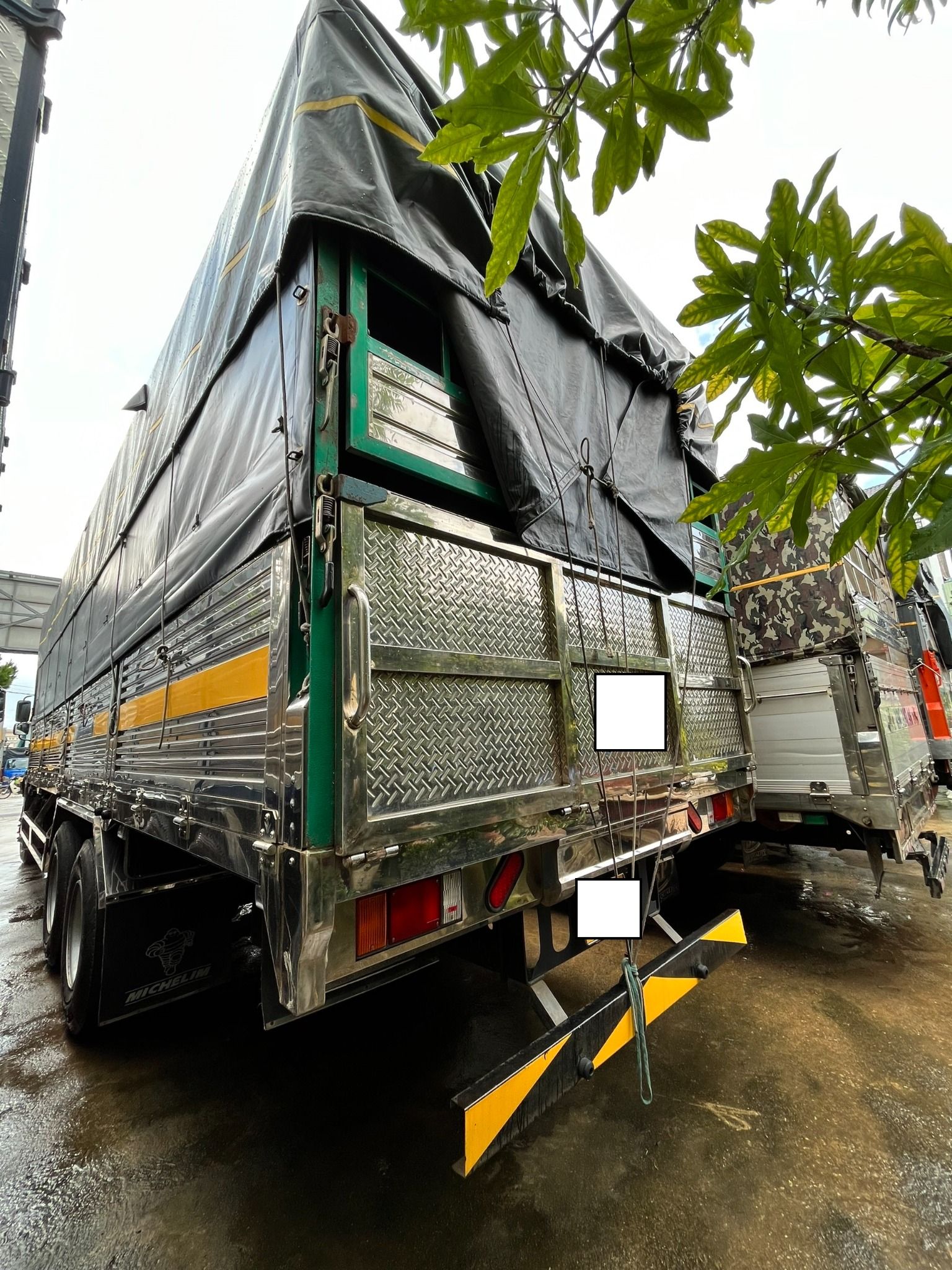 <b>(ĐÃ BÁN)<b> Xe tải ISUZU FVM 15 tấn , 3 chân, thùng 9m3 đời 2021 (Ô tô đã qua sử dụng)</b></b>