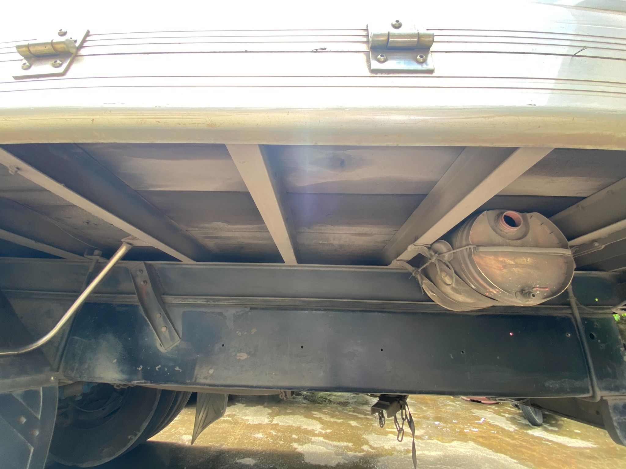 <b>(ĐÃ BÁN)<b> Xe Tải HINO FL 3 Chân 15 Tấn 2015 thùng 9m2 (Ô tô đã qua sử dụng)</b></b>