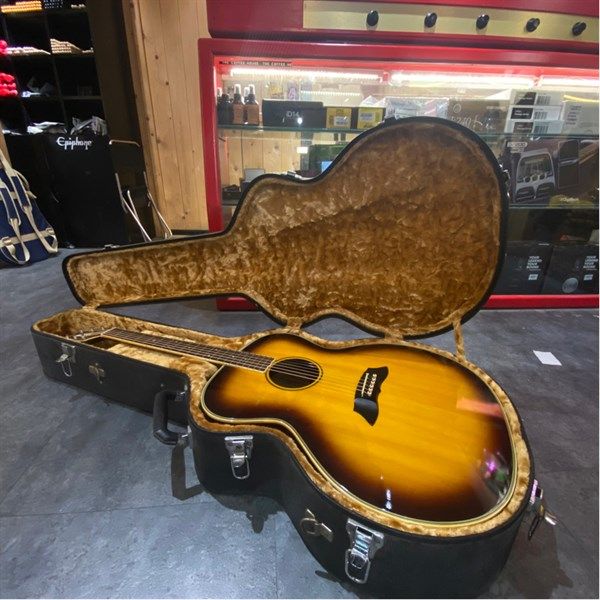 Guitar Acoustic Jumbo Takamine PT-007s & Hardcase