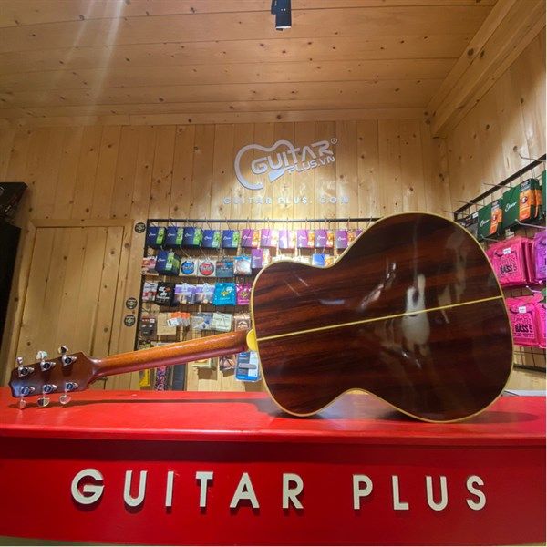 Guitar Acoustic Jumbo Takamine PT-007s & Hardcase