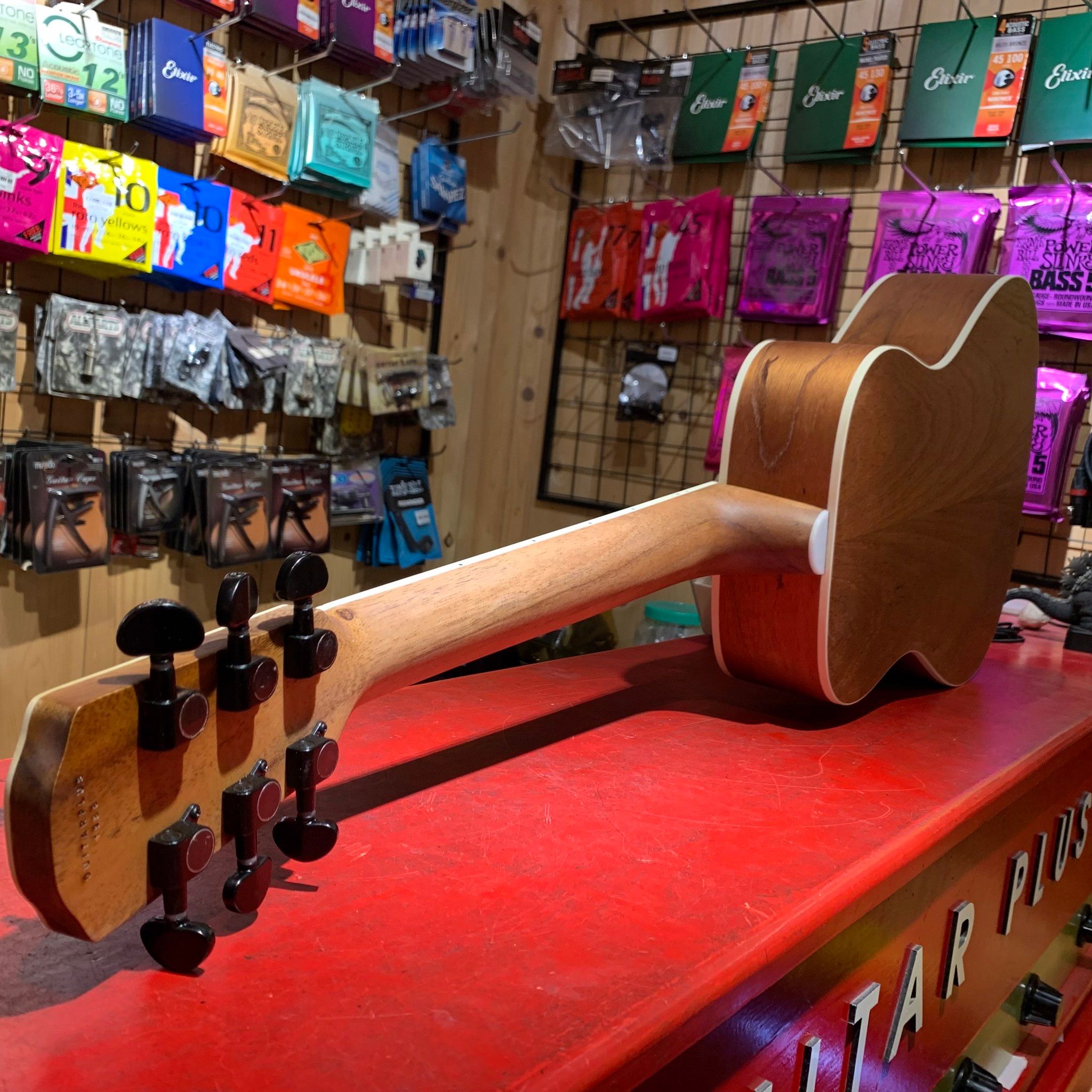 Guitar Plus F0 Premium Mini
