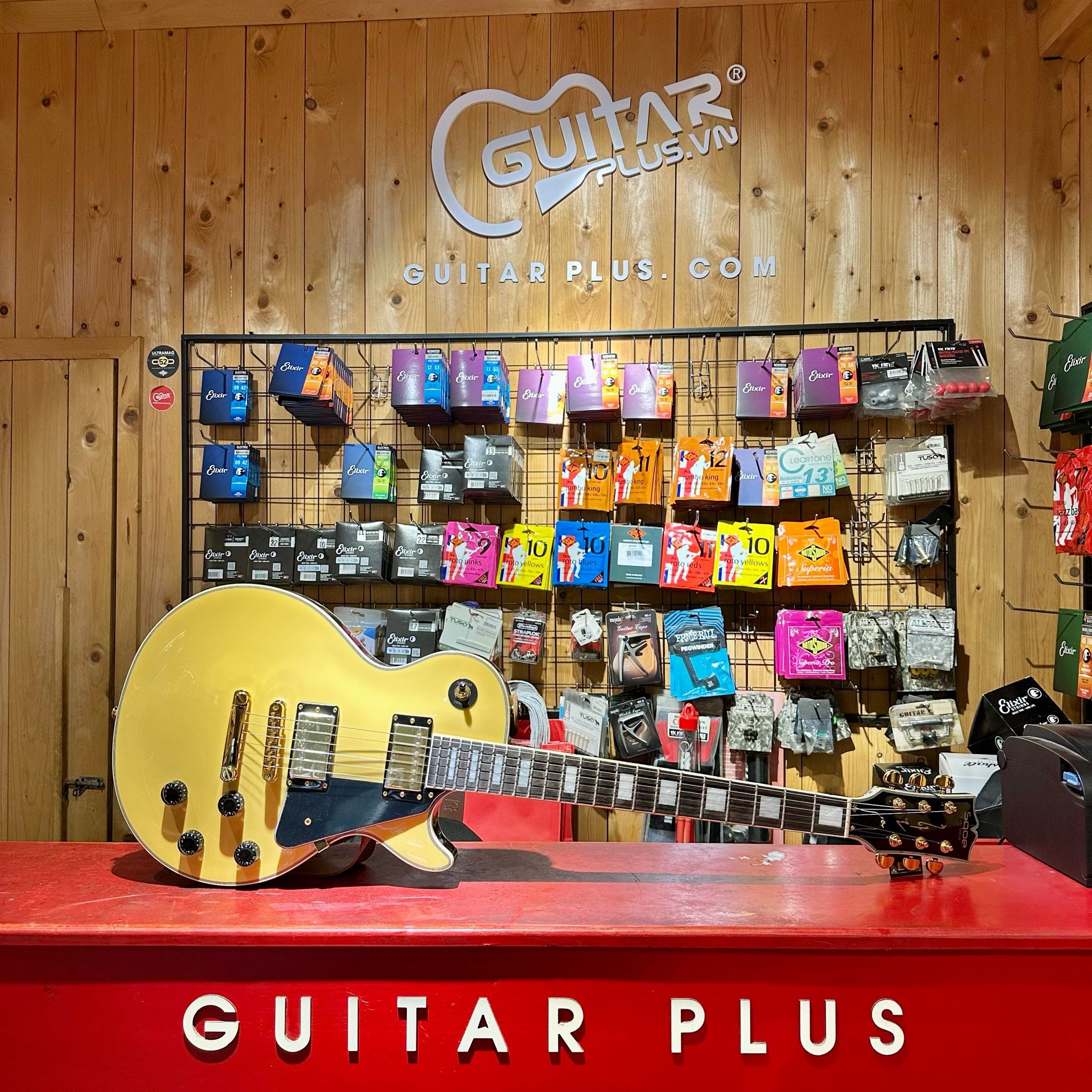 Guitar điện Sqoe SELP300 YO