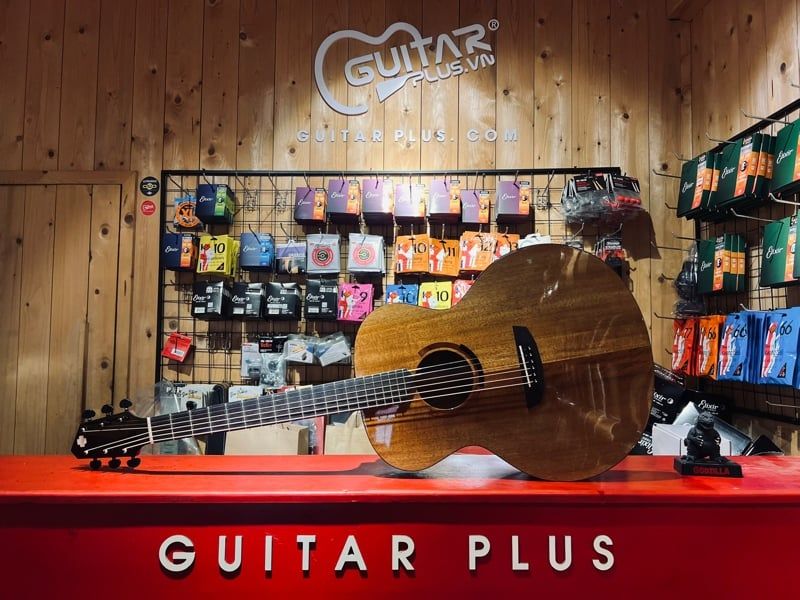 Guitar Plus Master by Luthier Diamond Series 102