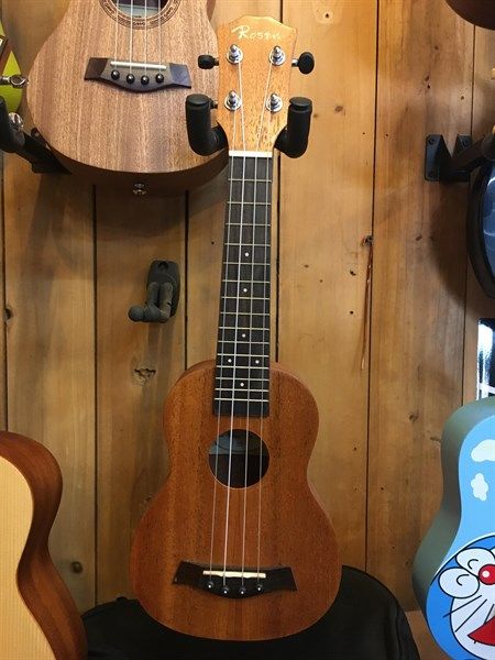  Ukulele Rosen R-10U 