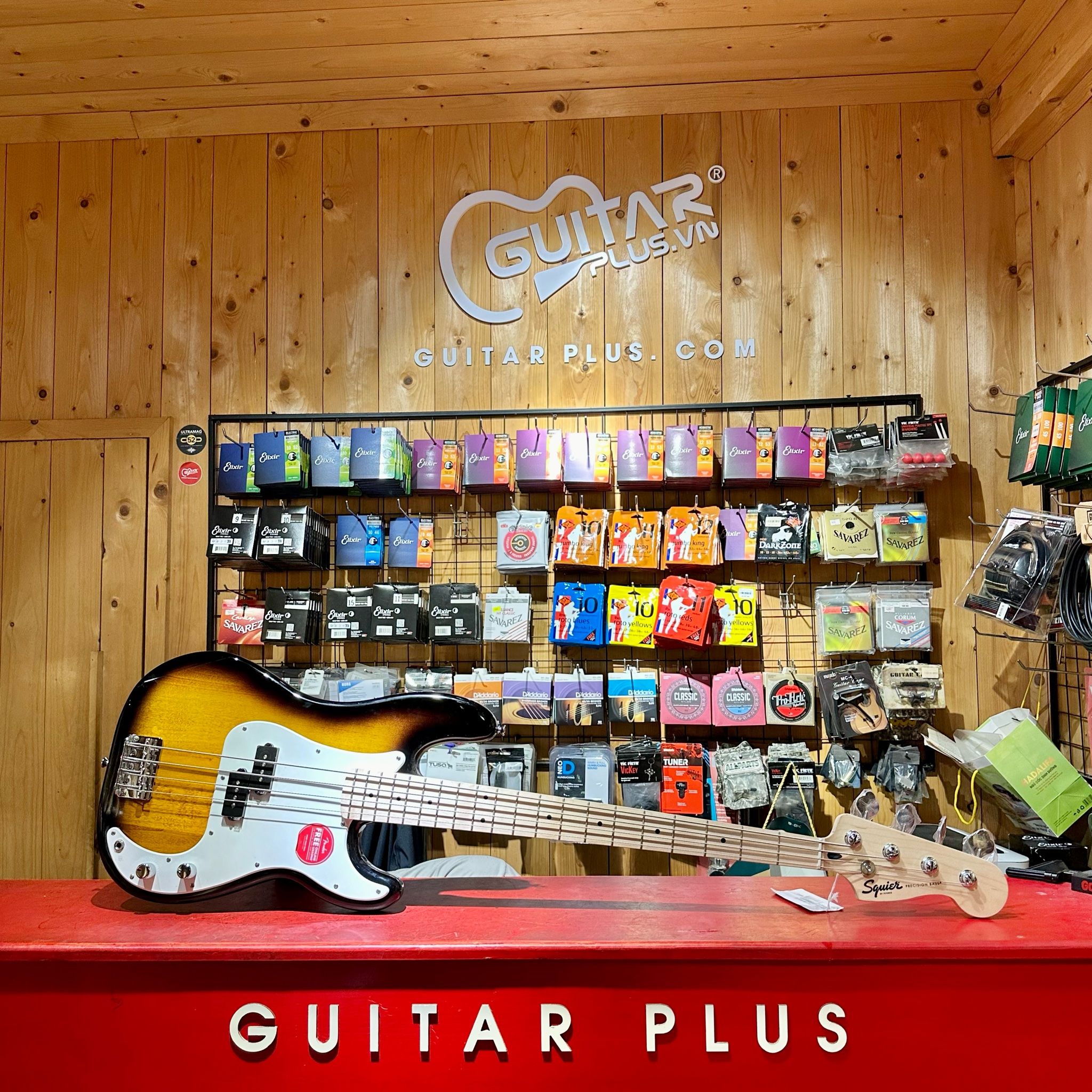 Guitar bass Squier Sonic P Bass MN 2-Color Sunburst