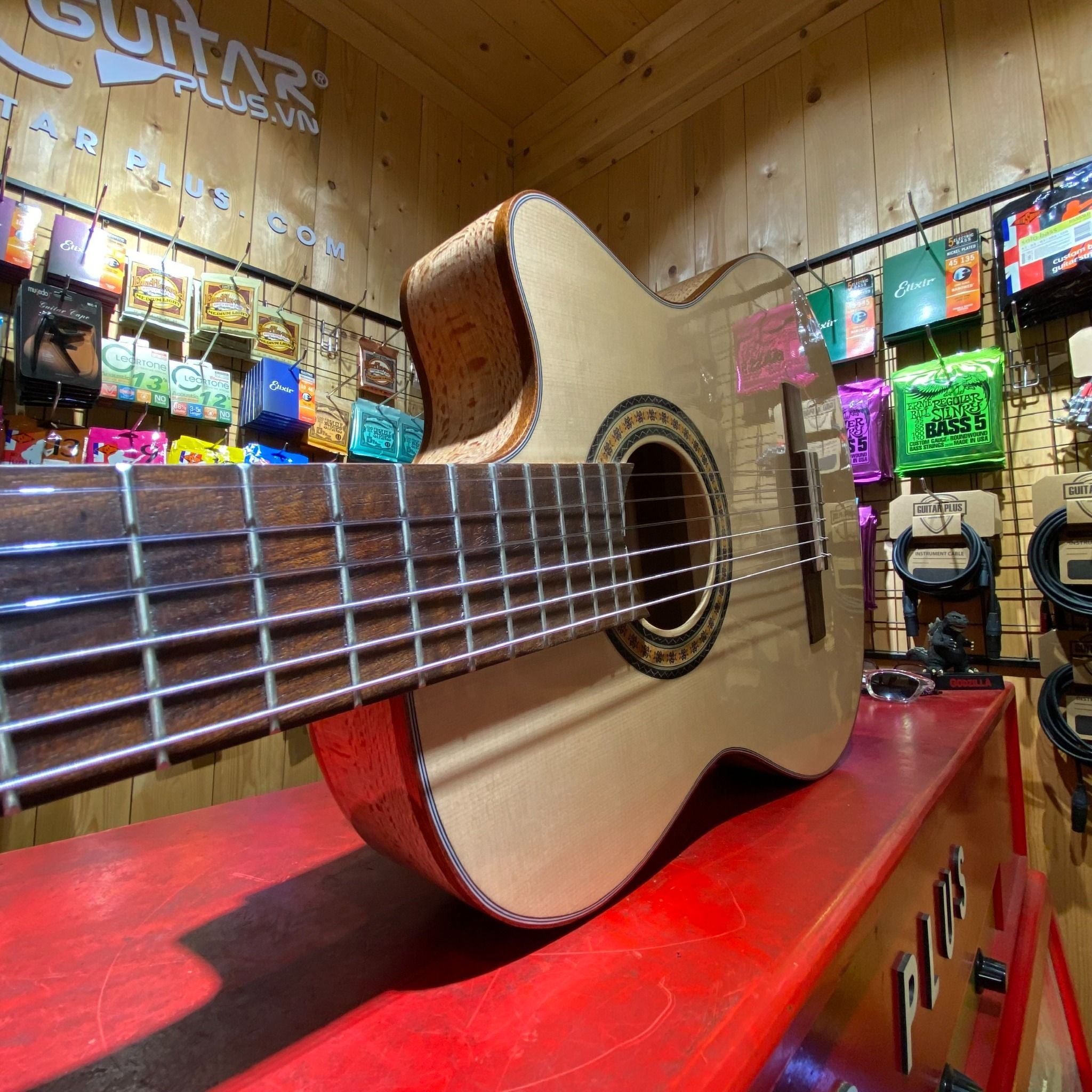 GuitarPlus Classic NS3 Thinline