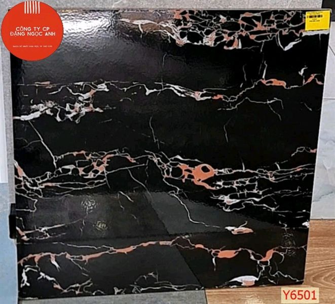 60x60 ceramic đen vân cam loại 1 ý mỹ y6501d th4v.1.44m