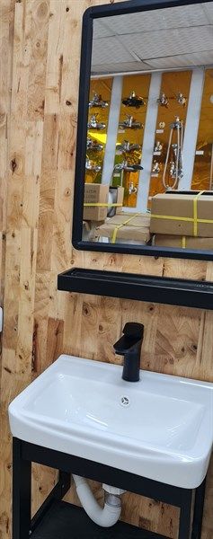 tủ lavabo nhôm T401 ksk 350mmx430mm ( gồm vòi và bộ xả ruột gà ) đã giảm