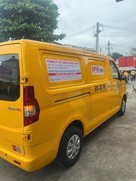 GẠCH TERAZO MẮT NAI ĐỎ ( đh dưới 2 triệu + ship 100k )