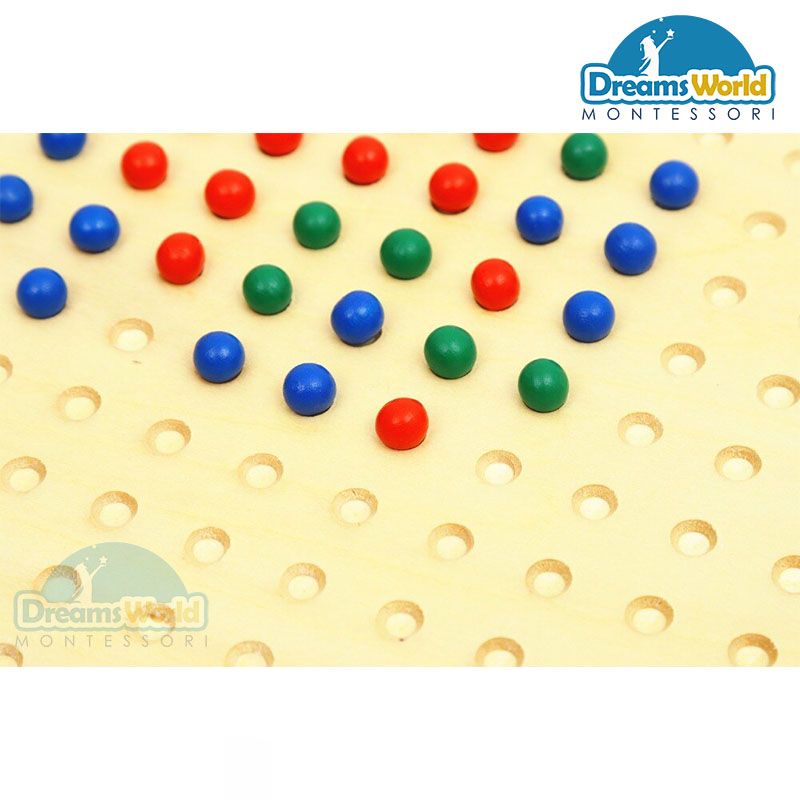 Giáo Cụ Montessori - Bảng chốt cắm hình vuông nhỏ - Small Square Root Board
