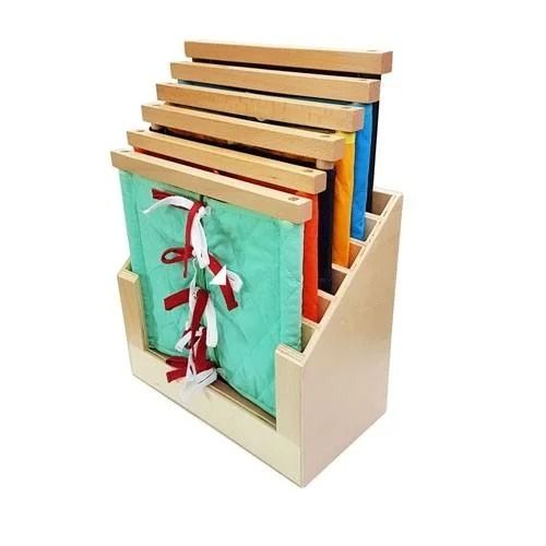 Giáo cụ Montessori - Kệ đựng 6 khung áo - Dressing Frame Stand For 6 Frames